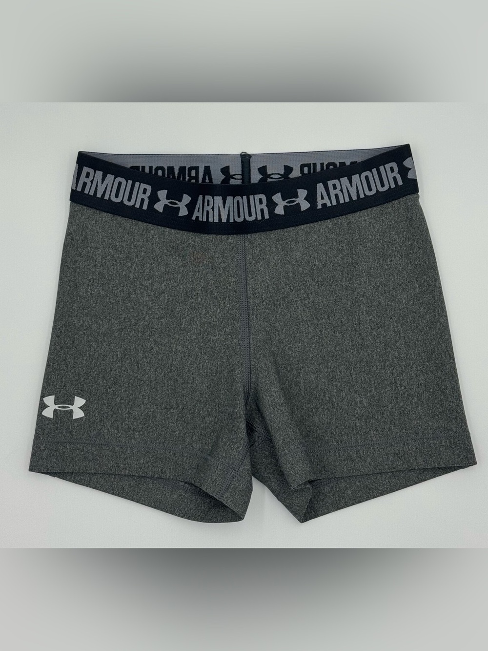 Girls Under Armour Compression Shorts - M